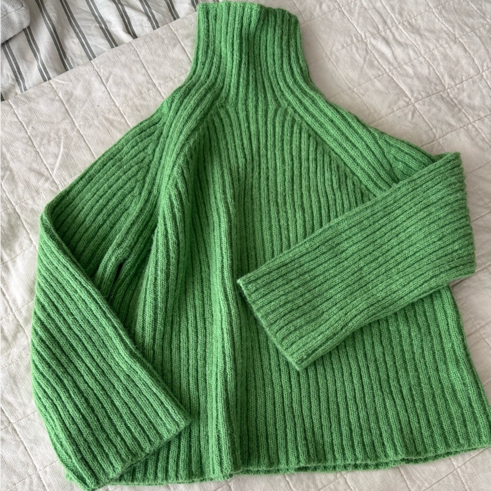 The Frankie Shop Green Ribbed Turtleneck Sweater